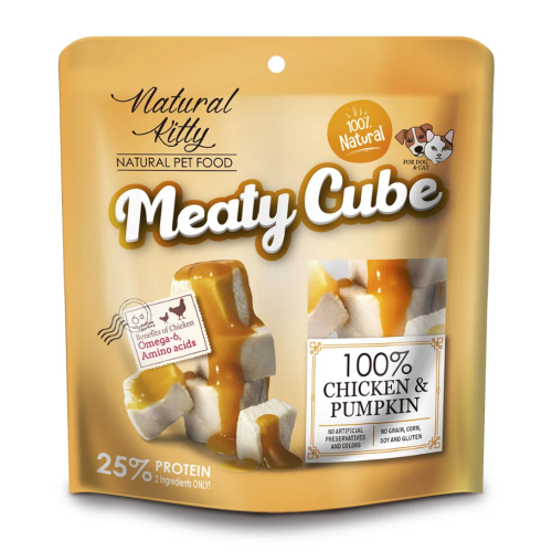 Лакомство для кошек и собак Natural Kitty Meaty Cube 100% Chicken & Pumpkin в виде кубиков, курица в тыквенном соусе - 60 г